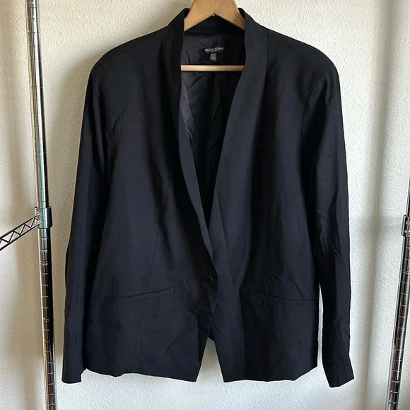 EILEEN FISHER WOMAN Blazer. - Picture 2 of 15
